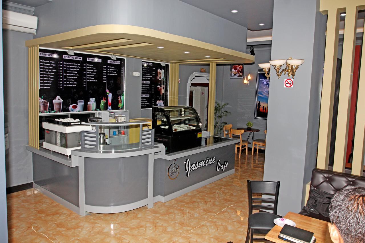 Jasmine Hotel& Sky Bar Μπατταμπάνγκ Εξωτερικό φωτογραφία