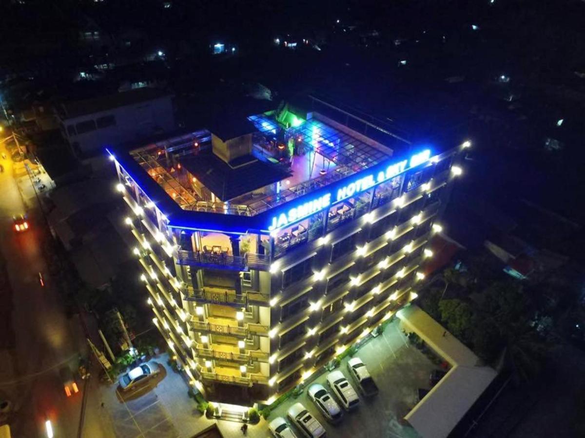 Jasmine Hotel& Sky Bar Μπατταμπάνγκ Εξωτερικό φωτογραφία