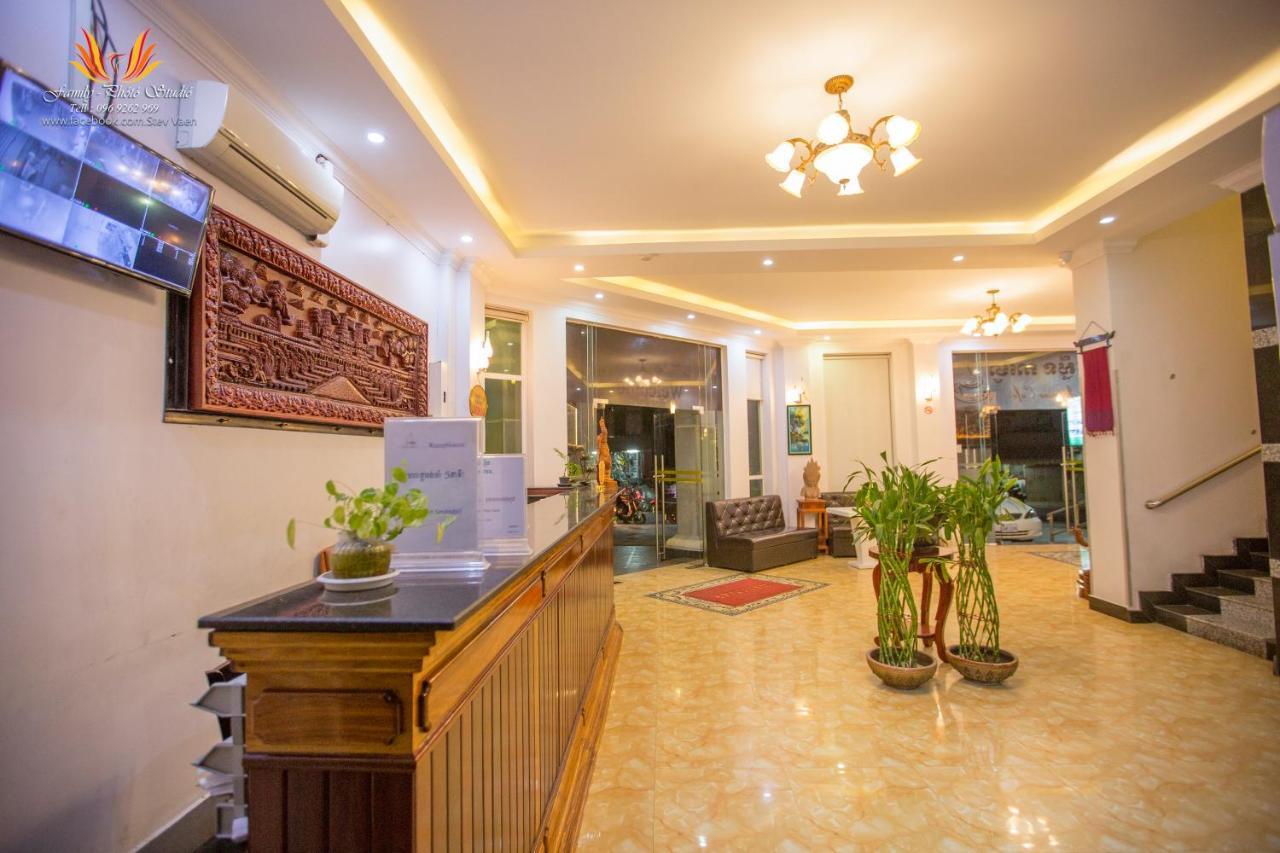 Jasmine Hotel& Sky Bar Μπατταμπάνγκ Εξωτερικό φωτογραφία